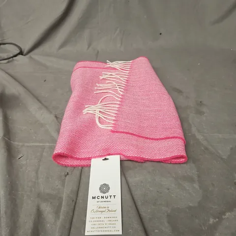 MCNUTT OF DONEGAL PINK SCARF IN PRESENTATION BOX