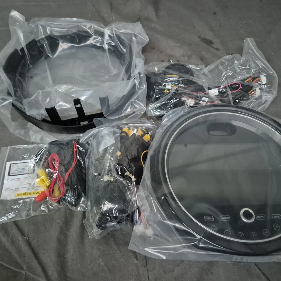 9-INCH CAR HEAD UNIT – MODEL 9105-B, 4GB RAM / 64GB, 1280X720