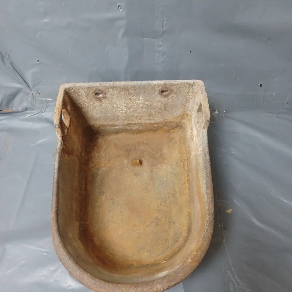 ANIQUE STYLE CAST IRON TROUGH