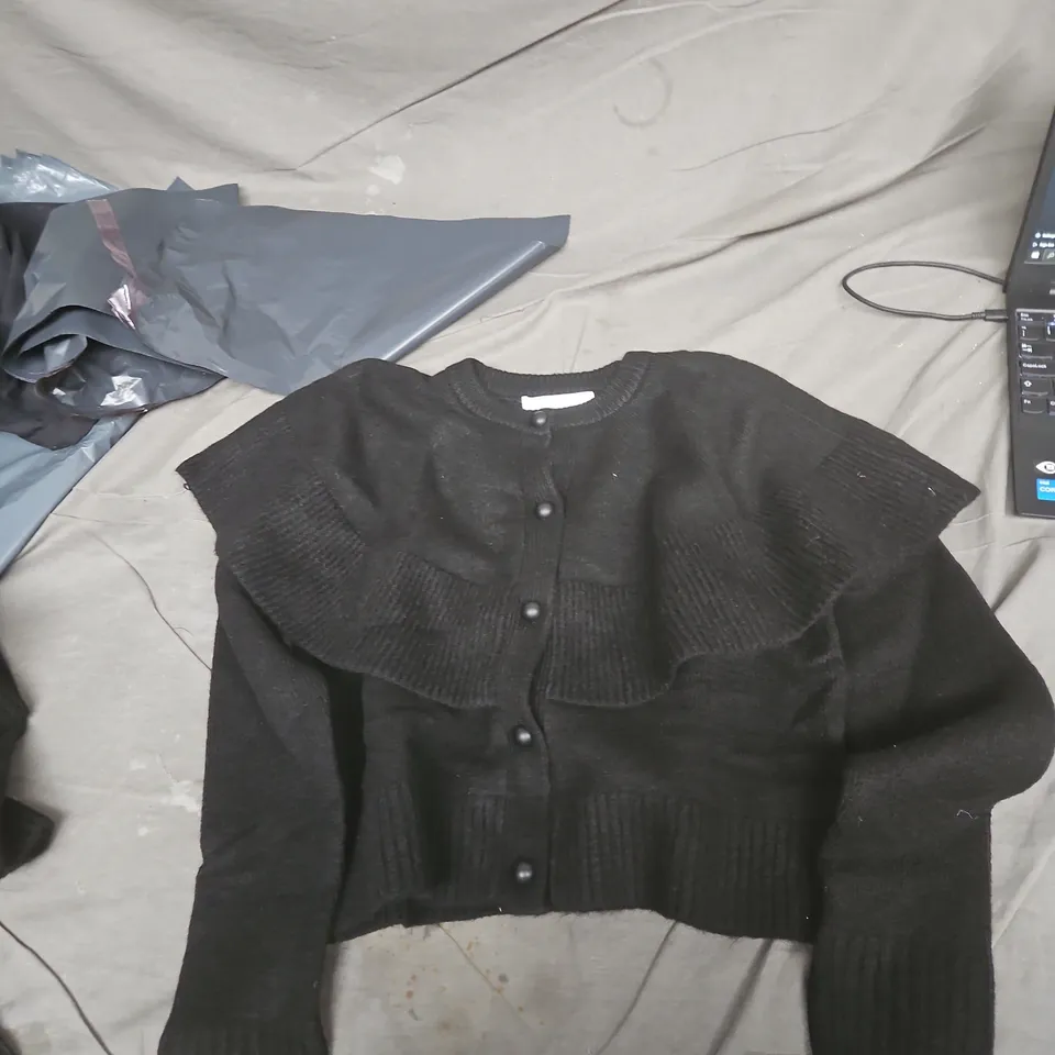 MICHELLE KEEGAN BLACK KNIT CARDIGAN – UK 12