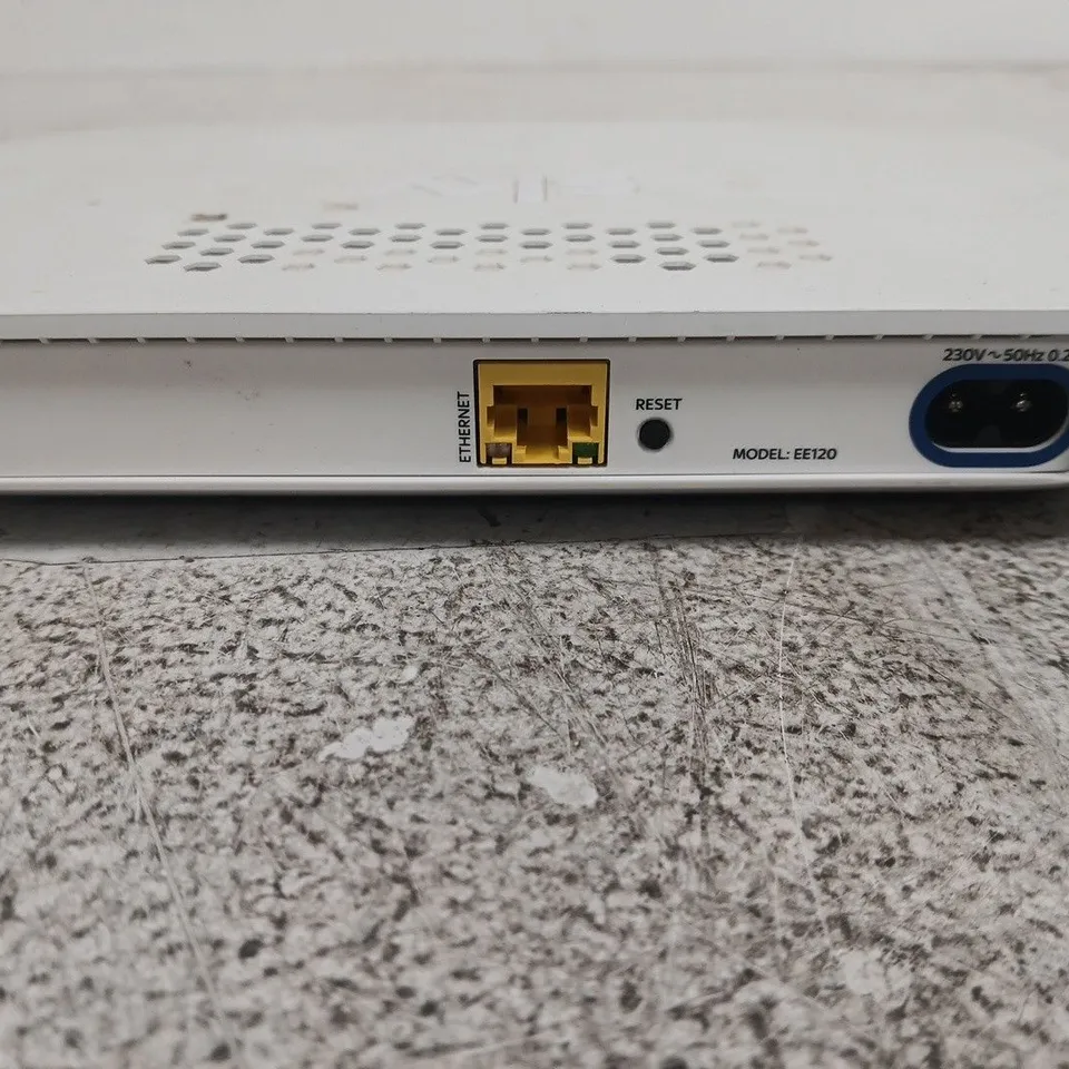 SKY EE120 HOME NETWORKING ROUTER (MODEL EE120)