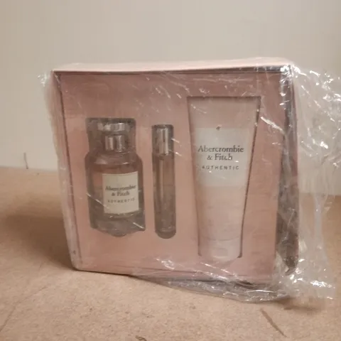 ABERCROMBIE & FITCH AUTHENTIC GIFT SET – PINK BOX