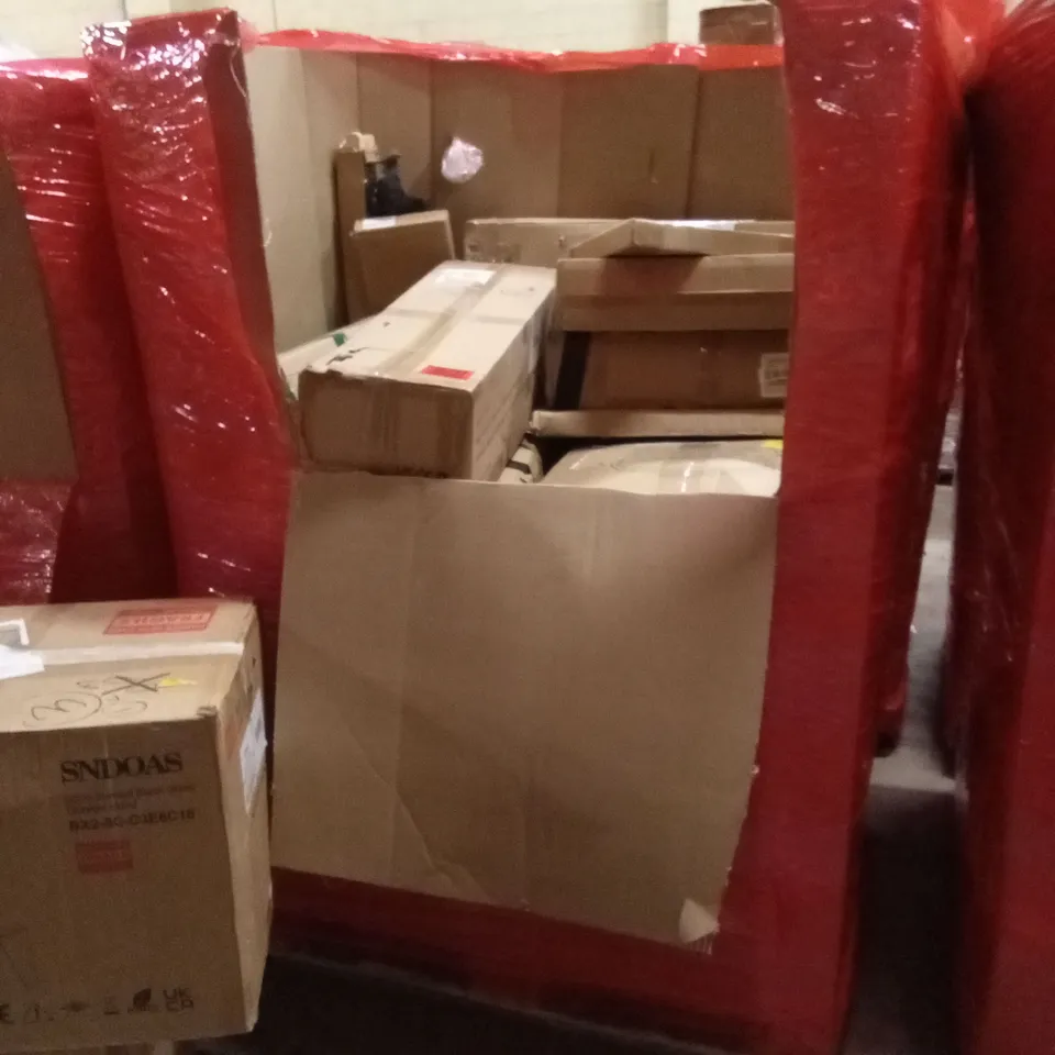PALLET OF ASSORTED ITEMS TO INCLUDE: MEMORY FOAM MATTRESS TOPPER, COOKER HOOD, STAND HAIR DRYER ETC
