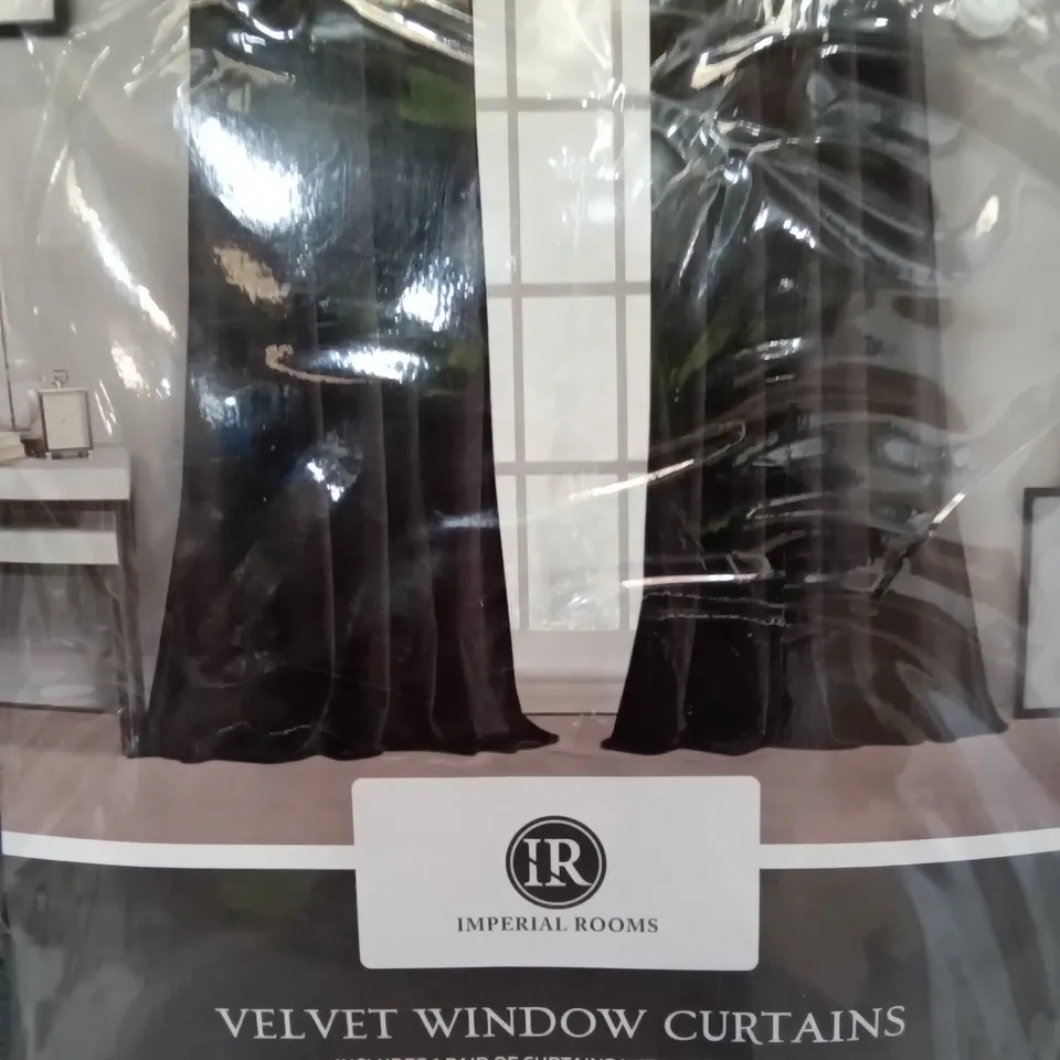 IMPERIAL ROOMS VELVET WINDOW CURTAINS IN BLACK