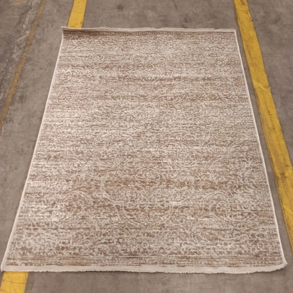 QUALITY DESIGN AREA RUG APPROXIMATELY 155 CM X 120 CM - FRAYING \ DETHREADING ON BOTTOM