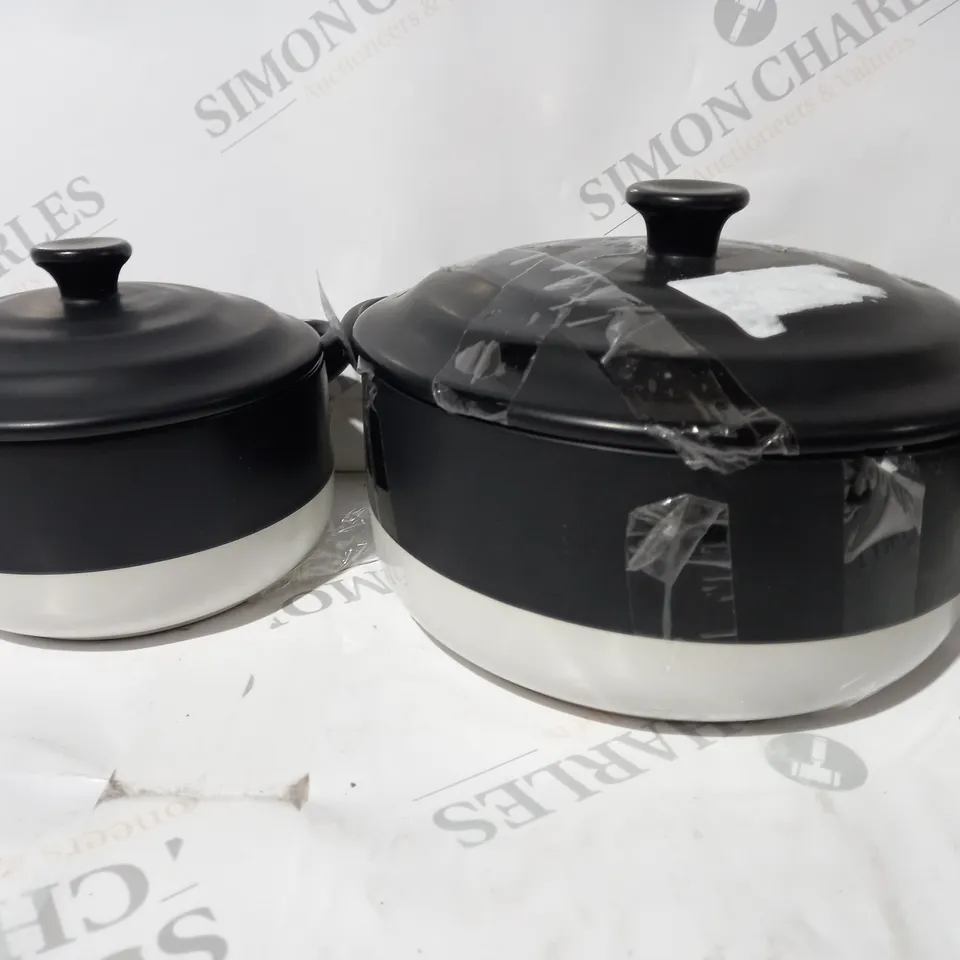 BUNDLEBERRY BY AMANDA HOLDEN PORCELAIN MEDIUM AND SMALL CASSEROLE DISH SET - BLACK & WHITE