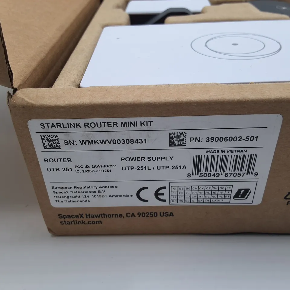 BOXED STARLINK ROUTER MINI KIT
