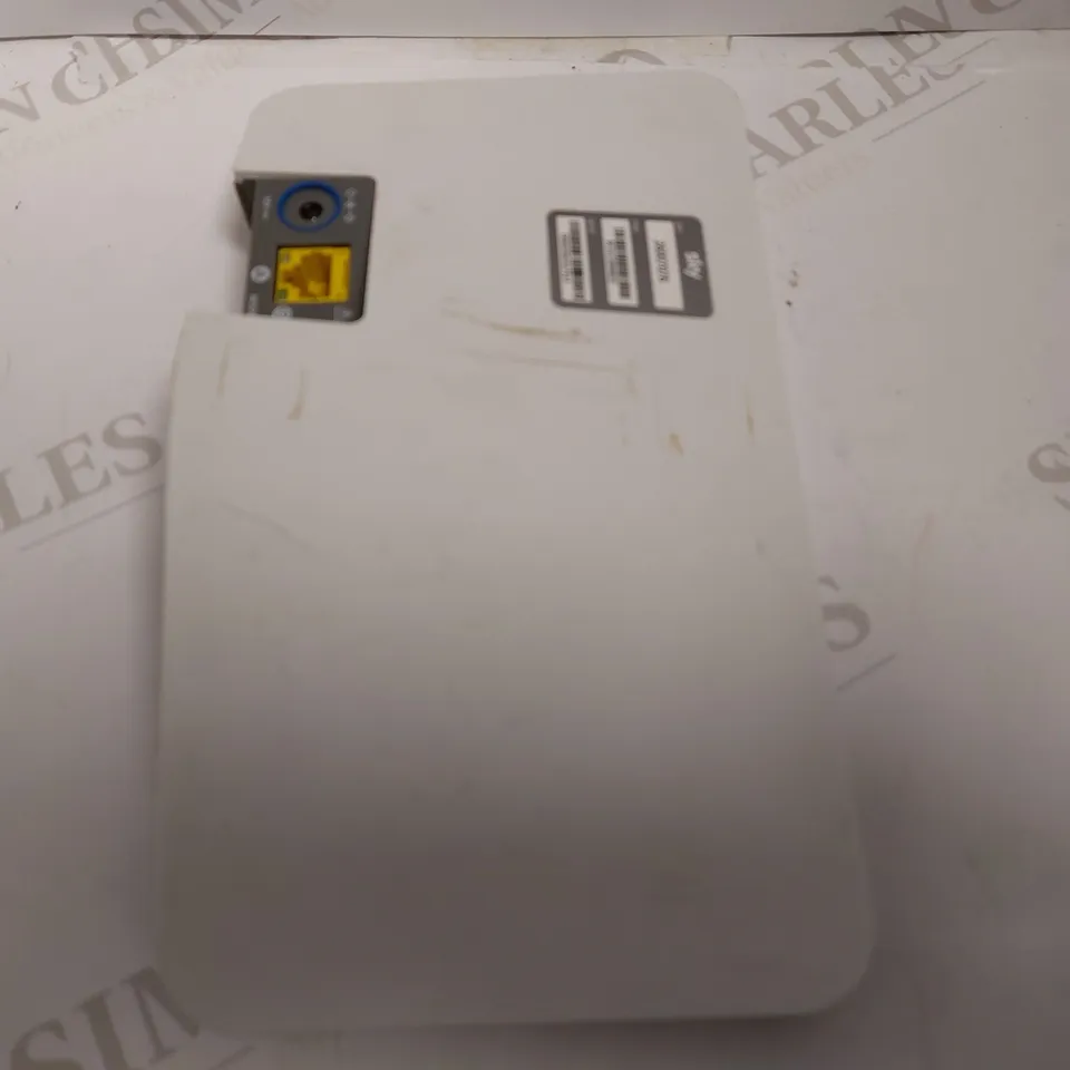 SKY Q WIRELESS BOOSTER - SE210