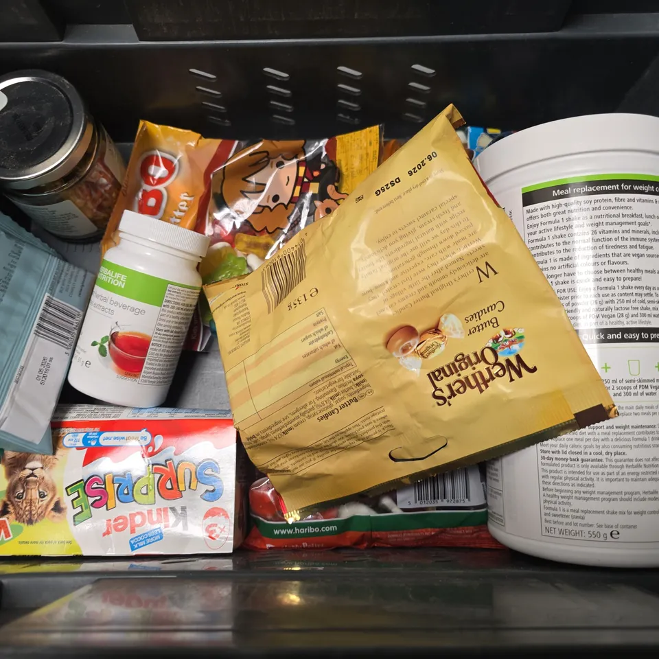 APPROXIMATELY 10 ASSORTED FOOD ITEMS TO INCLUDE - CARTWRIGHT CHEDDAR CHEESE CRUMBLES , HERBALIFE NUTRITION ETC