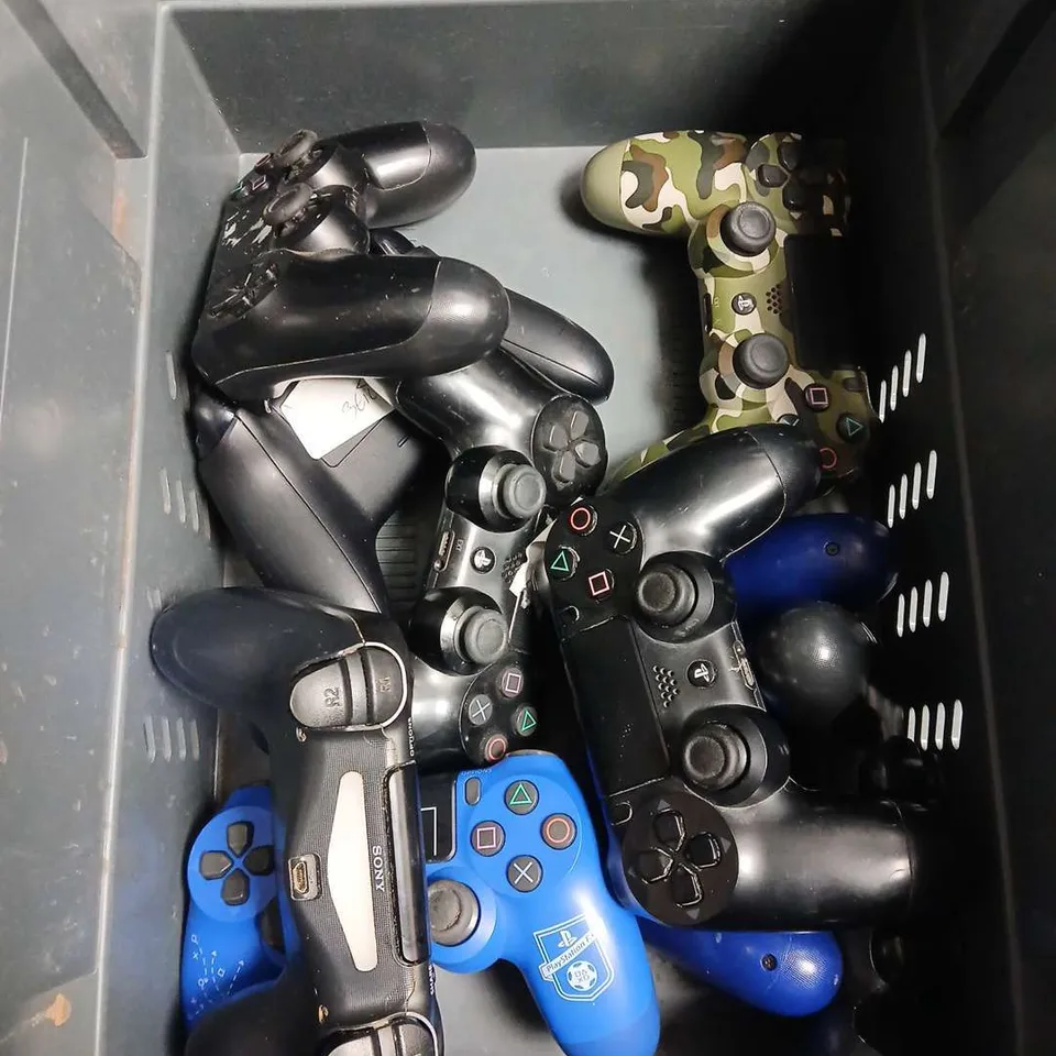 ASSORTED PLAYSTATION GAME CONTROLLERS (PS3/PS4) 