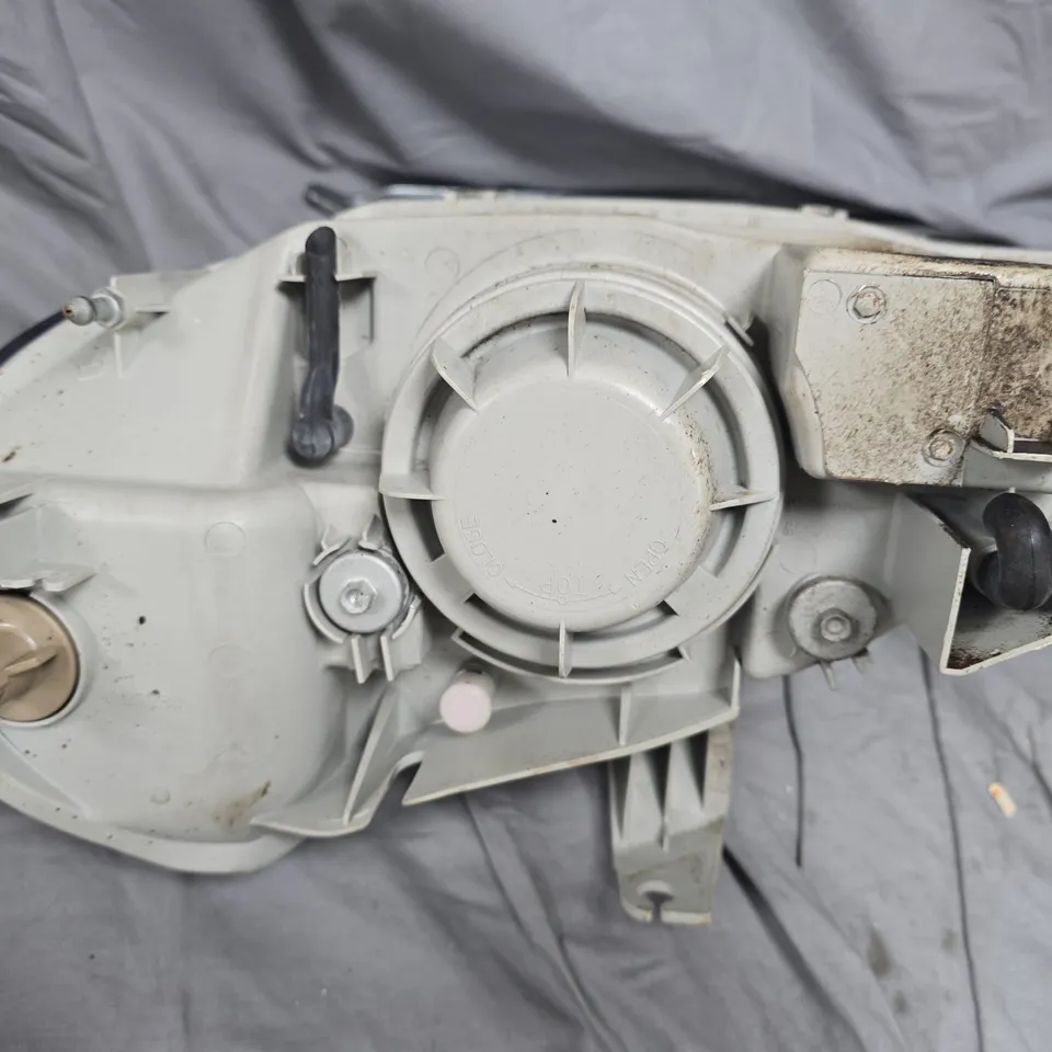 AUTOMOTIVE HEADLIGHT ASSEMBLY FOR KIA RIO – FRONT HEADLAMP UNIT