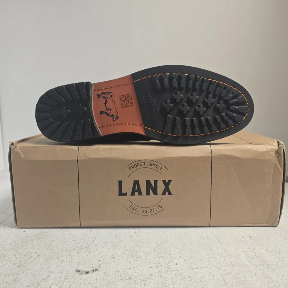 BOXED PAIR OF LANX GARSTANG ANKLE BOOTS IN CARAMEL SIZE UK 10