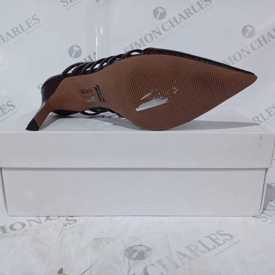 BOXED PAIR OF REISS DAPHNE SLINGBACK HEELS IN POMEGRANATE SIZE 6