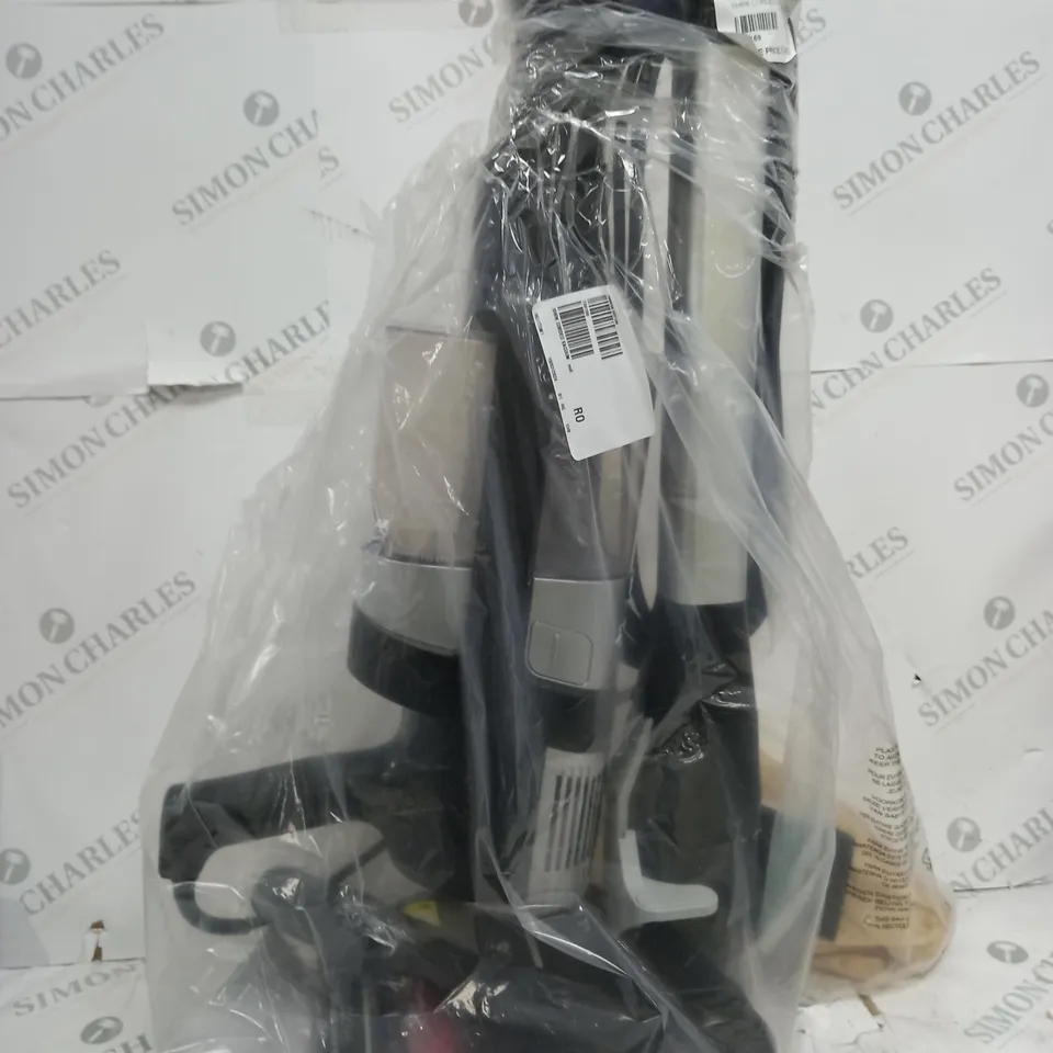 BOXED SHARK CORDED VACUUM 