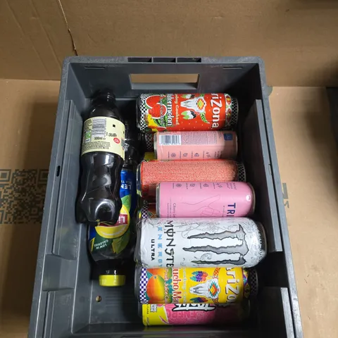 A TOTE OF APROXIMATELY 15 VARIABLE DRINK