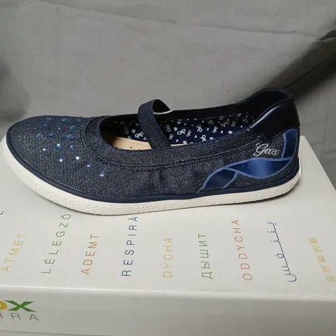 GEOX RESPIRA KIDS NAVY VELCRO SHOES – UK 12.5 (EU 31)