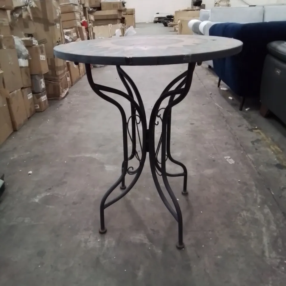 BOXED MOSAIC CIRCULAR TABLE
