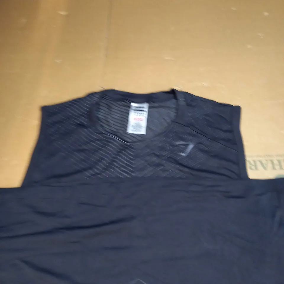 GYMSHARK TRAINING VEST SIZE L