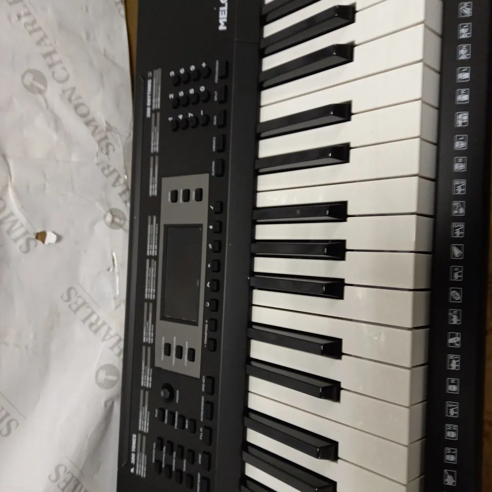 ALESIS MELODY61 KEYBOARD WITH BUILT IN SPEAKERS
