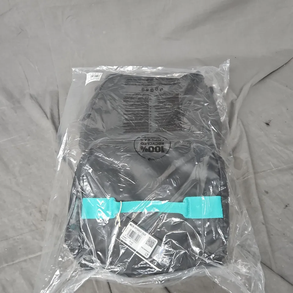 ADIDAS MERCEDES AMG PERTRONAS FORMULA ONE TEAM HYBRID DUFFEL BAG IN BLACK ONE SIZE