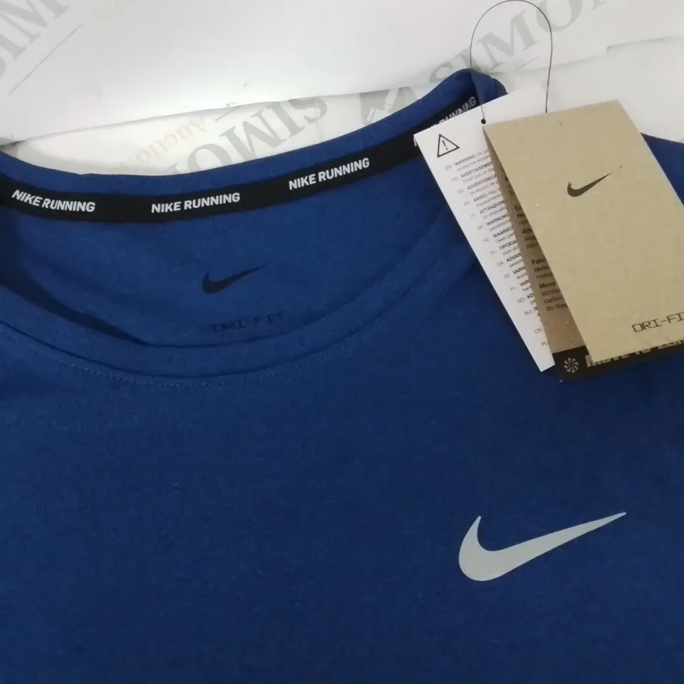 NIKE RUNNING BLUE T-SHIRT - M