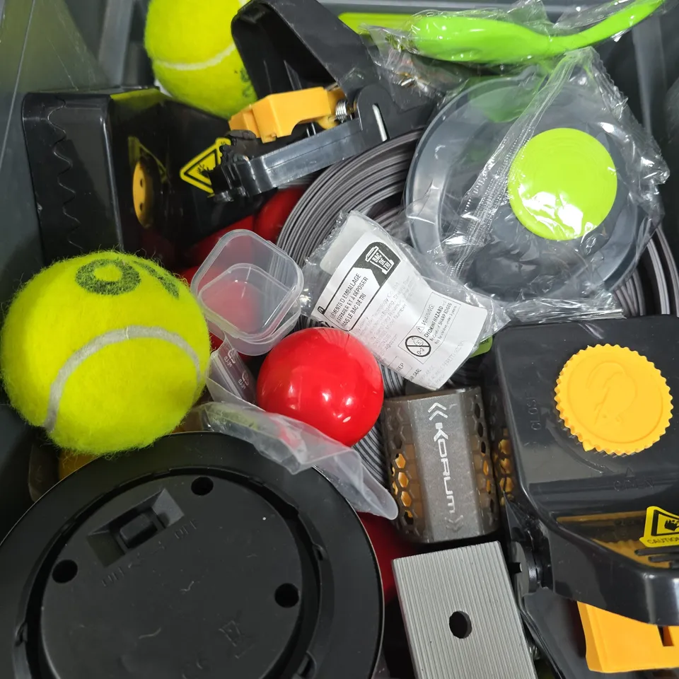 BOX OF ASSORTED ITEMS TO INCLUDE - LOCTITE 577 - MOUSE TRAP - GRINDING DISCS 