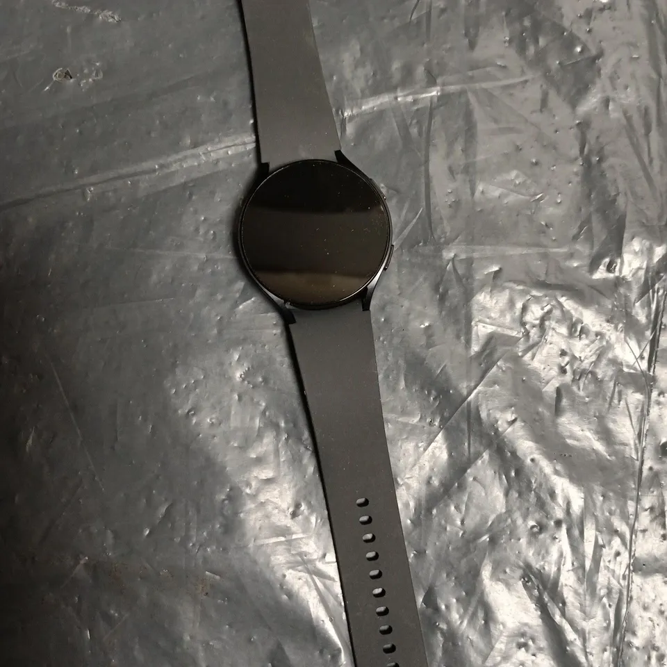 SAMSUNG GALAXY WATCH 6 