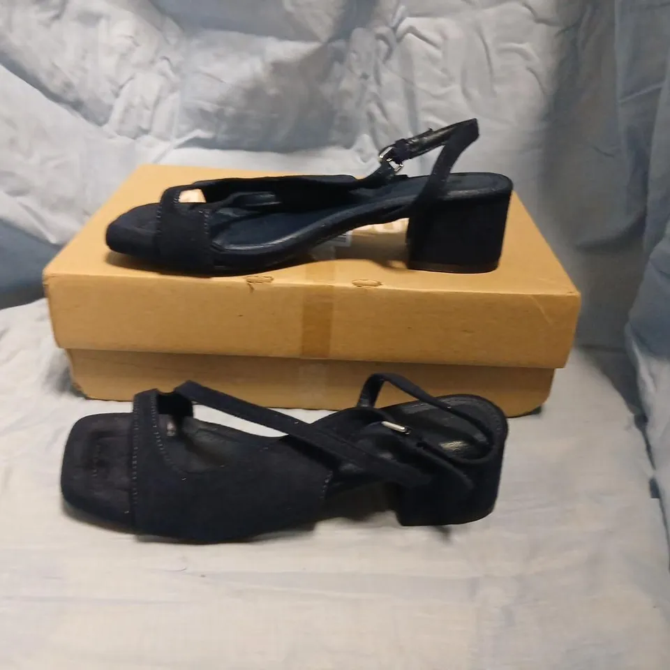 NAVY BLUE WOMEN'S SANDALS WITH ANKLE STRAP – UK 5 (EU 38) 