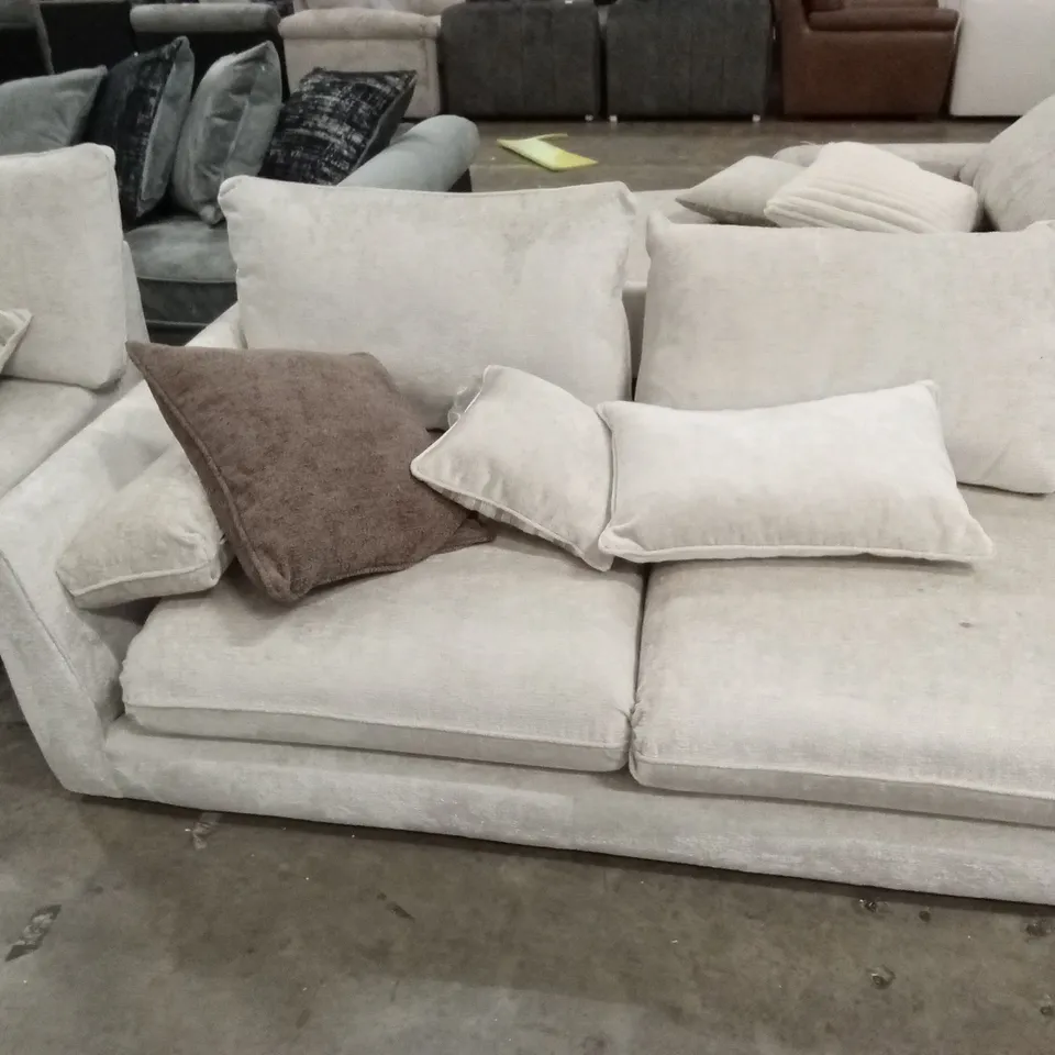 5 x ASSORTED DESIGNER SOFA PARTS AND PIECES
