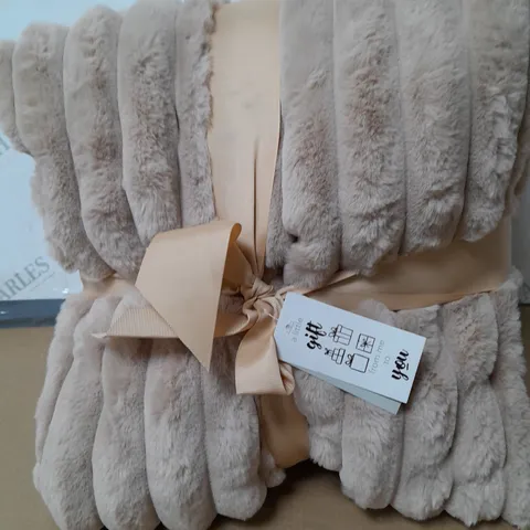 NATURAL LINED FAUX FUR BLANKET