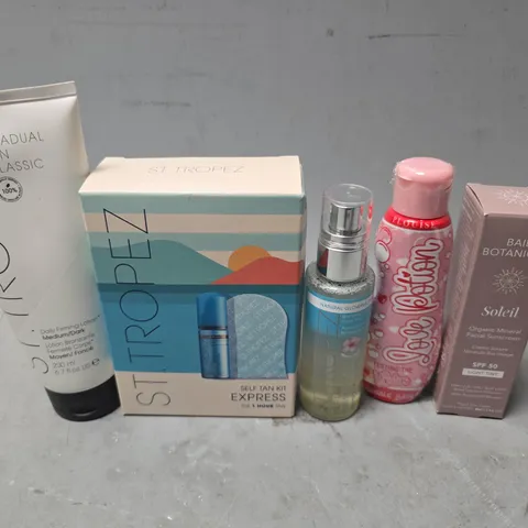 APPROXIMATELY 10 ASSORTED HEALTH & BEAUTY ITEMS TO INCLUDE - BAIE BONTANIQUE SOLEIL SPF 50 , ST.TROPEZ SELF TAN ETC