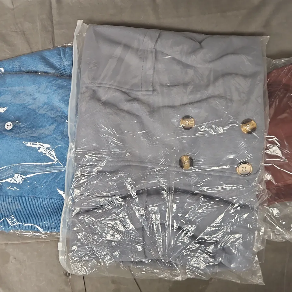 APPROXIMATELY 20 ASSORTED CLOTHING AND FASHION PRODUCTS IN VARIOUS STYLES AND SIZES - COLLECTION ONLY