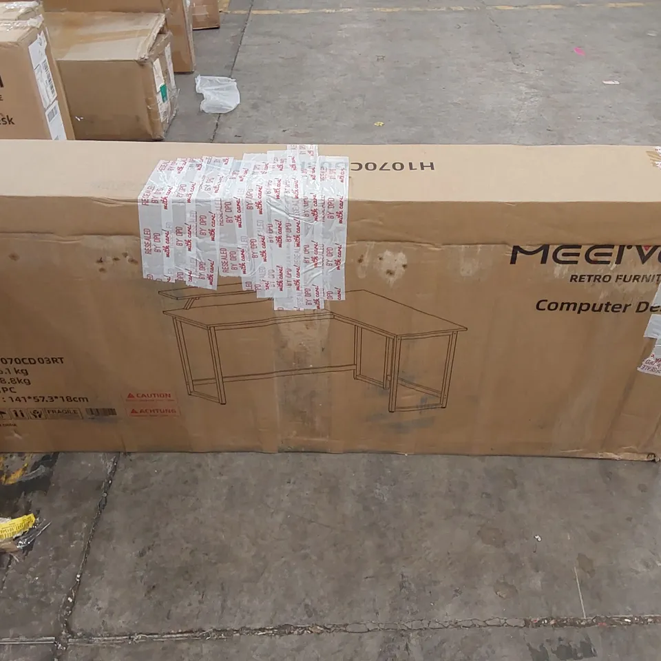 BOXED MEEIVEIL COMPUTER DESK (1 BOX)