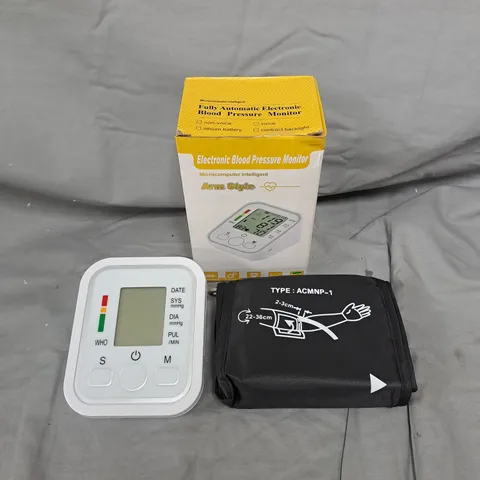 FULLY AUTOMATIC BLOOD PRESSURE MONITOR 