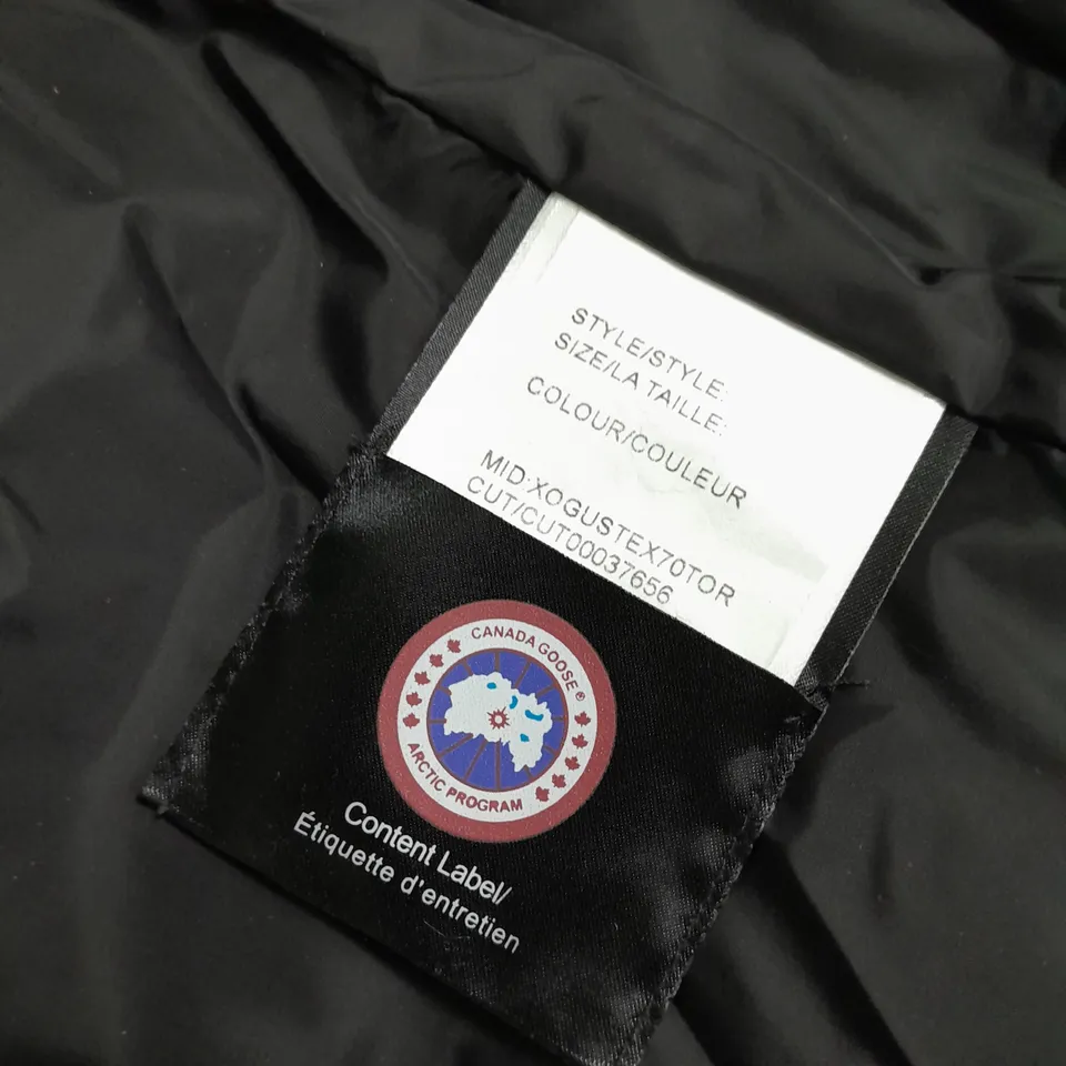 CANADA GOOSE ZIPPED COAT WITH FUR HOOD SIZE S