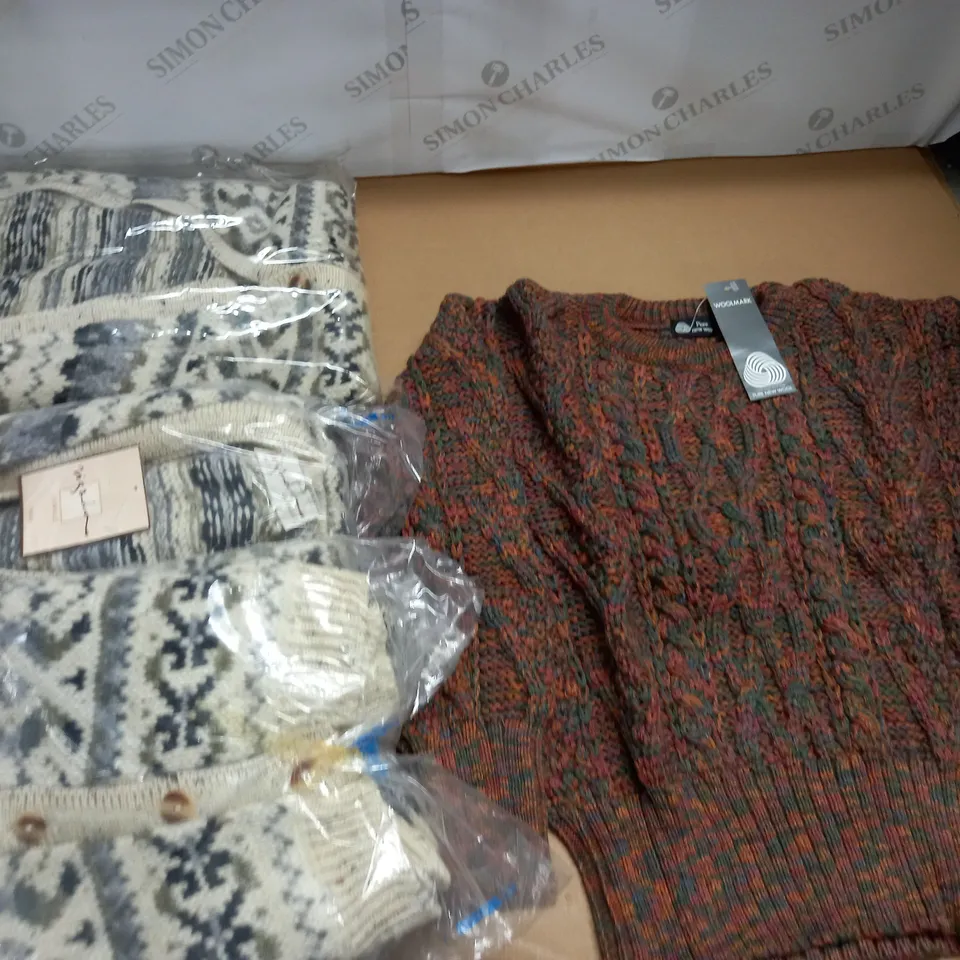 LOT OF 17 ASSORTED AS NEW CLOTHING ITEMS INCLUDE WOOL JUMPERS AND PATTERNED CARDIGANS - SIZE UNSPECIFIED