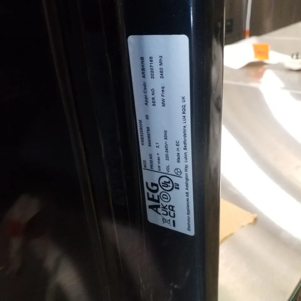 AEG KME525800M BUILT IN MICROWAVE WITH GRILL
