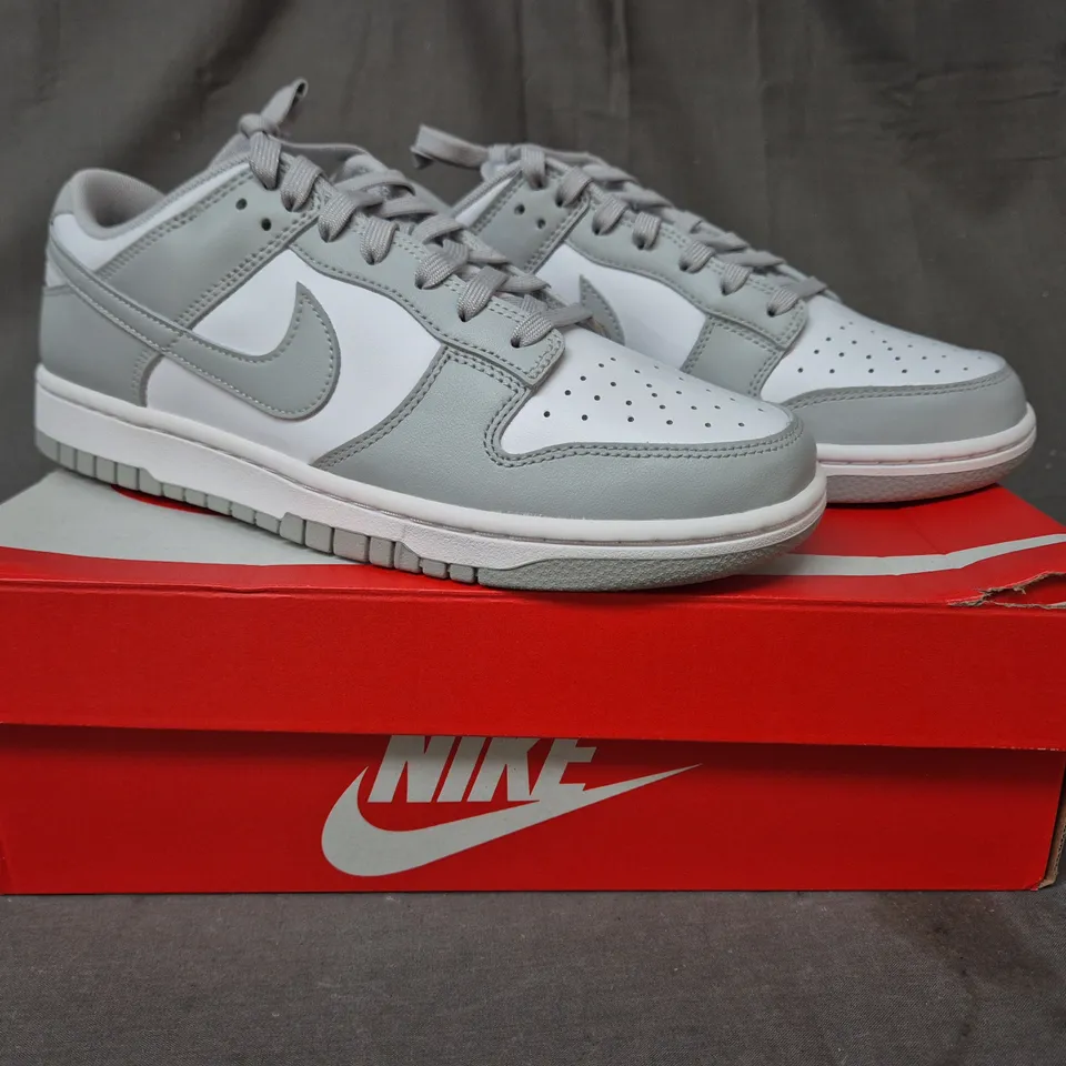 BOXED PAIR OF NIKE DUNK LOW RETRO SHOES IN GREY/WHITE UK SIZE 8