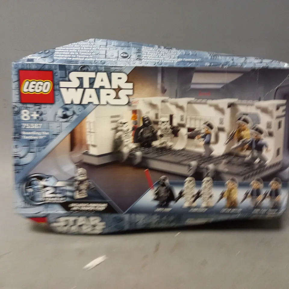 BOXED LEGO STAR WARS BOARDING THE TANTIVE IV - 75387 RRP £49.99