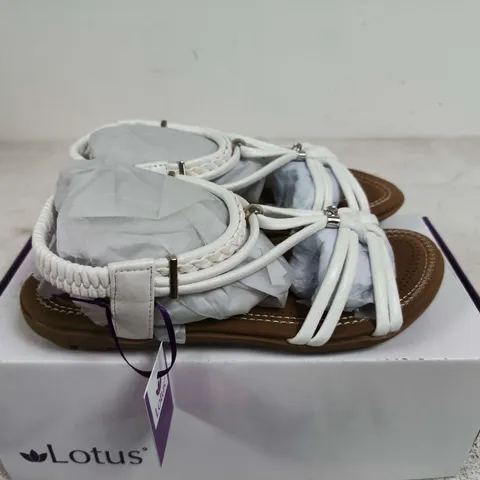 BOXED PAIR OF WOMENS LOTUS WHITE SANDALS - UK SIZE 4
