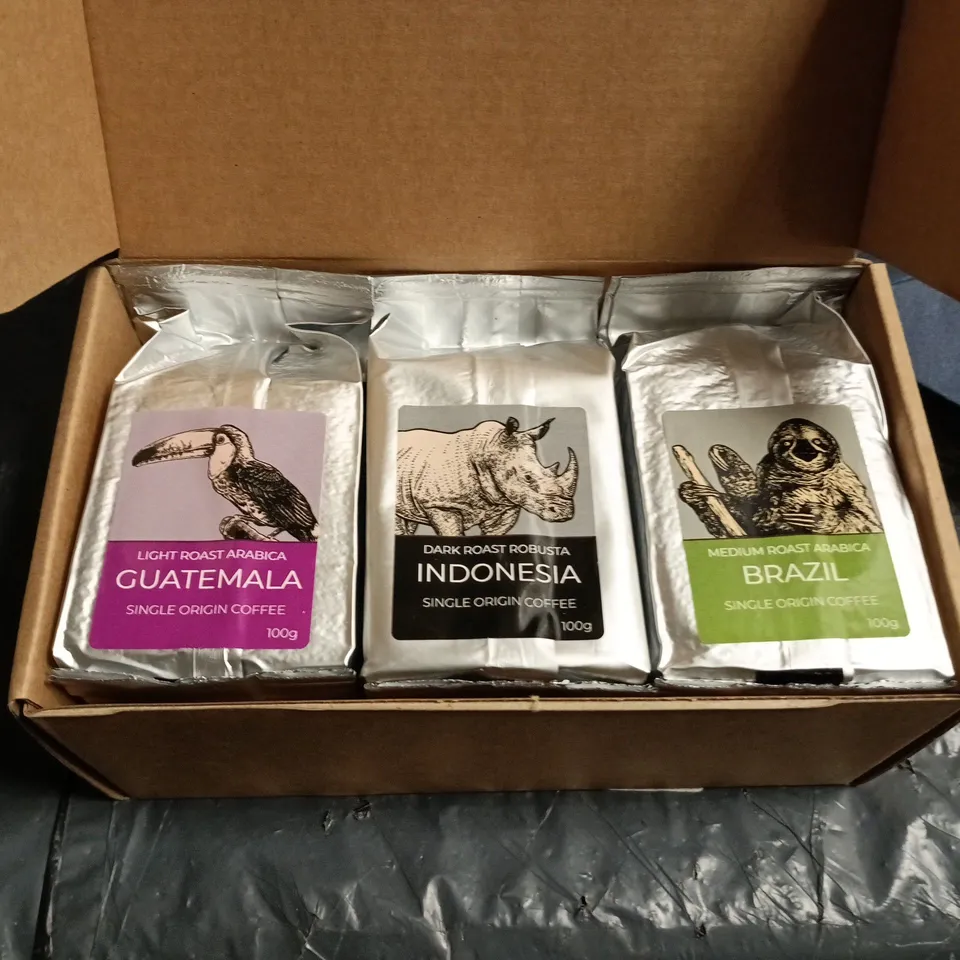 LOT OF 5 ASSORTED PACKS OF COFFEE TO INCLUDE LAVAZZA AND PACT