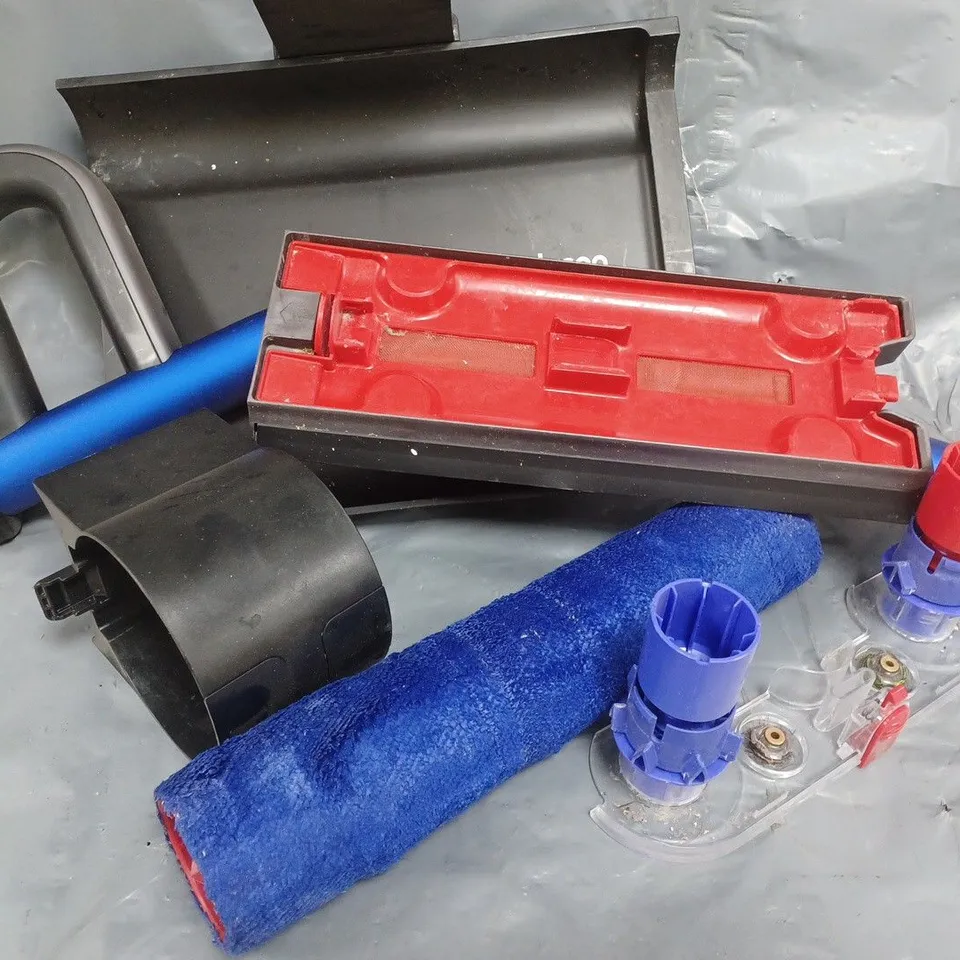 DYSON WASHG1 WET FLOOR CLEANER IN ULTRA BLUE/MATTE BLACK - COLLECTION ONLY