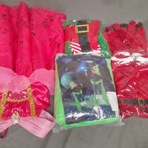 LOT OF ASSORTED DRESS UP ITEMS TO INCLUDE DISNEY PRINCESS DRESS, HUGGING ALIENS AND MULTIPLE CHRISTMAS COSTUMES