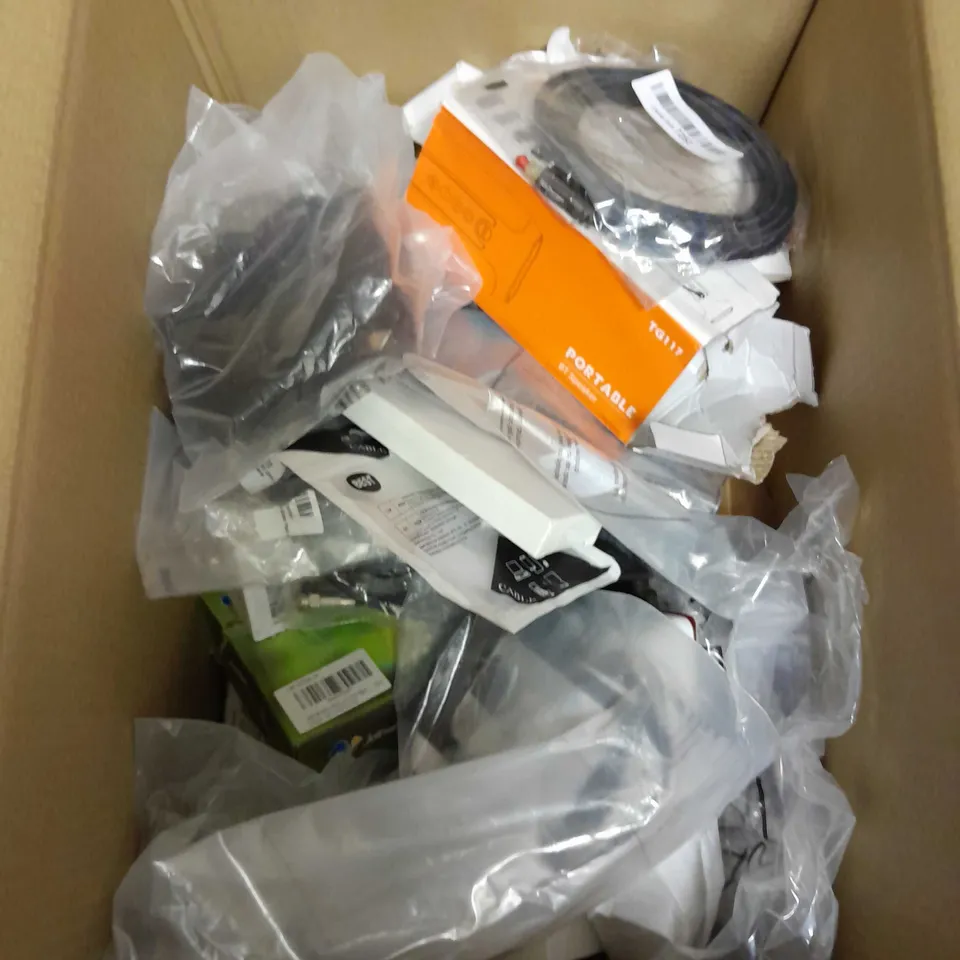 BOX OF APPROX 30 ELECTRICAL ITEMS AND ACCESSORIES TO INCLUDE STEREOBT PORTABLE SPEAKER, WIRELESS EARBUDS, DUAL CONTROLLER CHARGING STATION ETC 