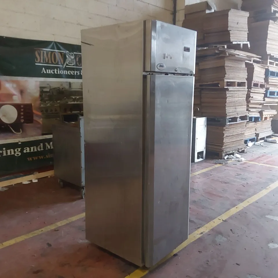SADIA 450 SS COMMERCIAL REFRIGERATOR