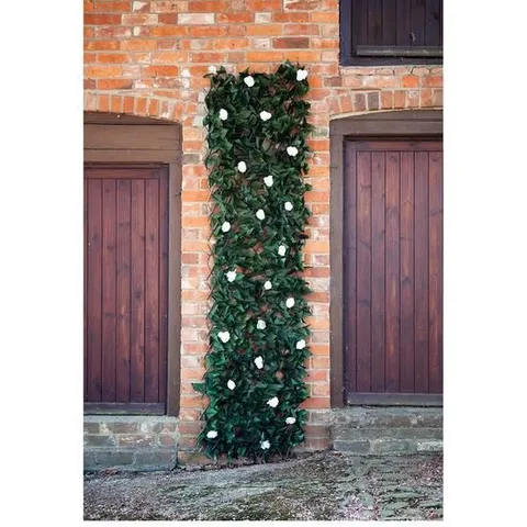 WHITE BLOOM LEAF 180X190CM TRELLIS - COLLECTION ONLY