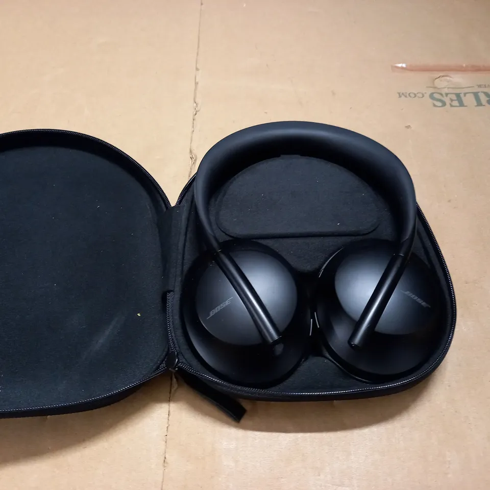 BOSE WIRELESS HEADPHONES