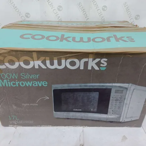 BOXED CLOCKWORKS 700W MICROWAVE IN SILVER