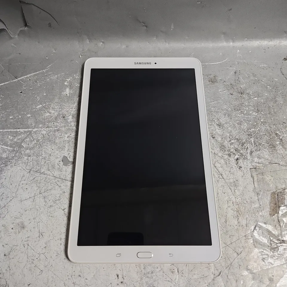 SAMSUNG SM-T560 TABLET 