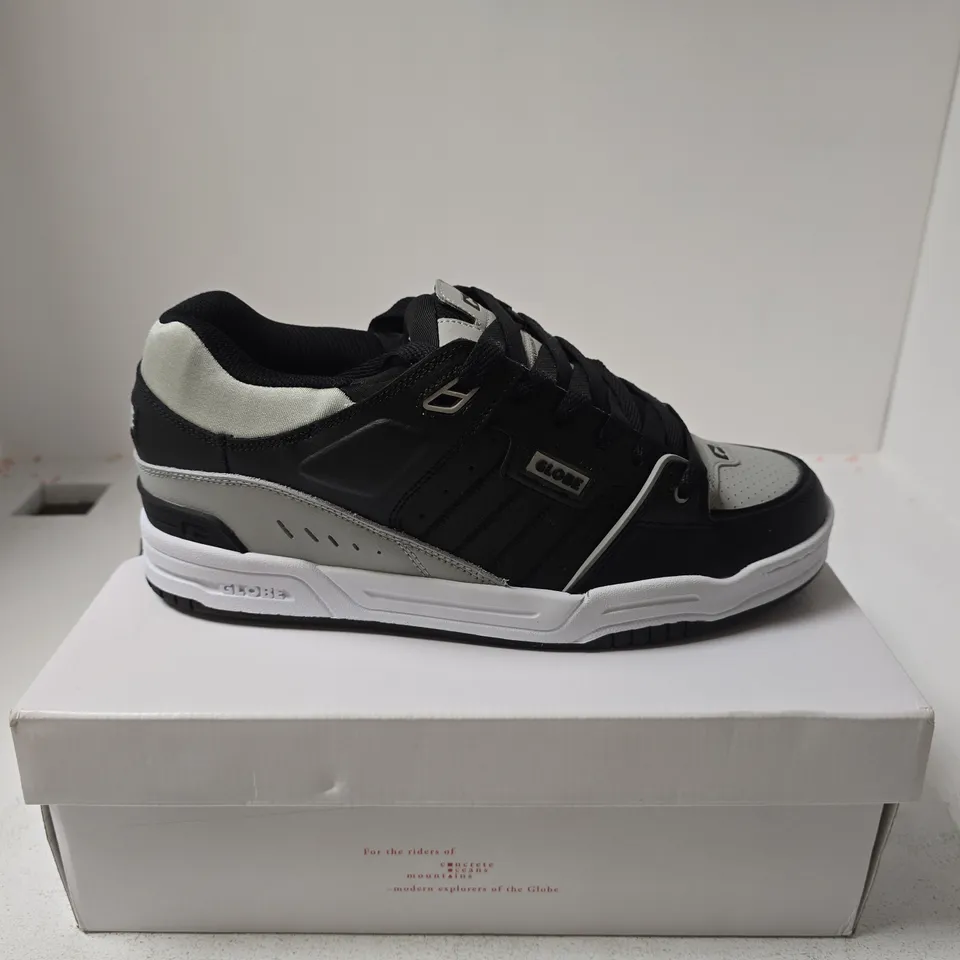GLOBE FUSION BLACK/STEEL/WHITE UK 11 BOXED